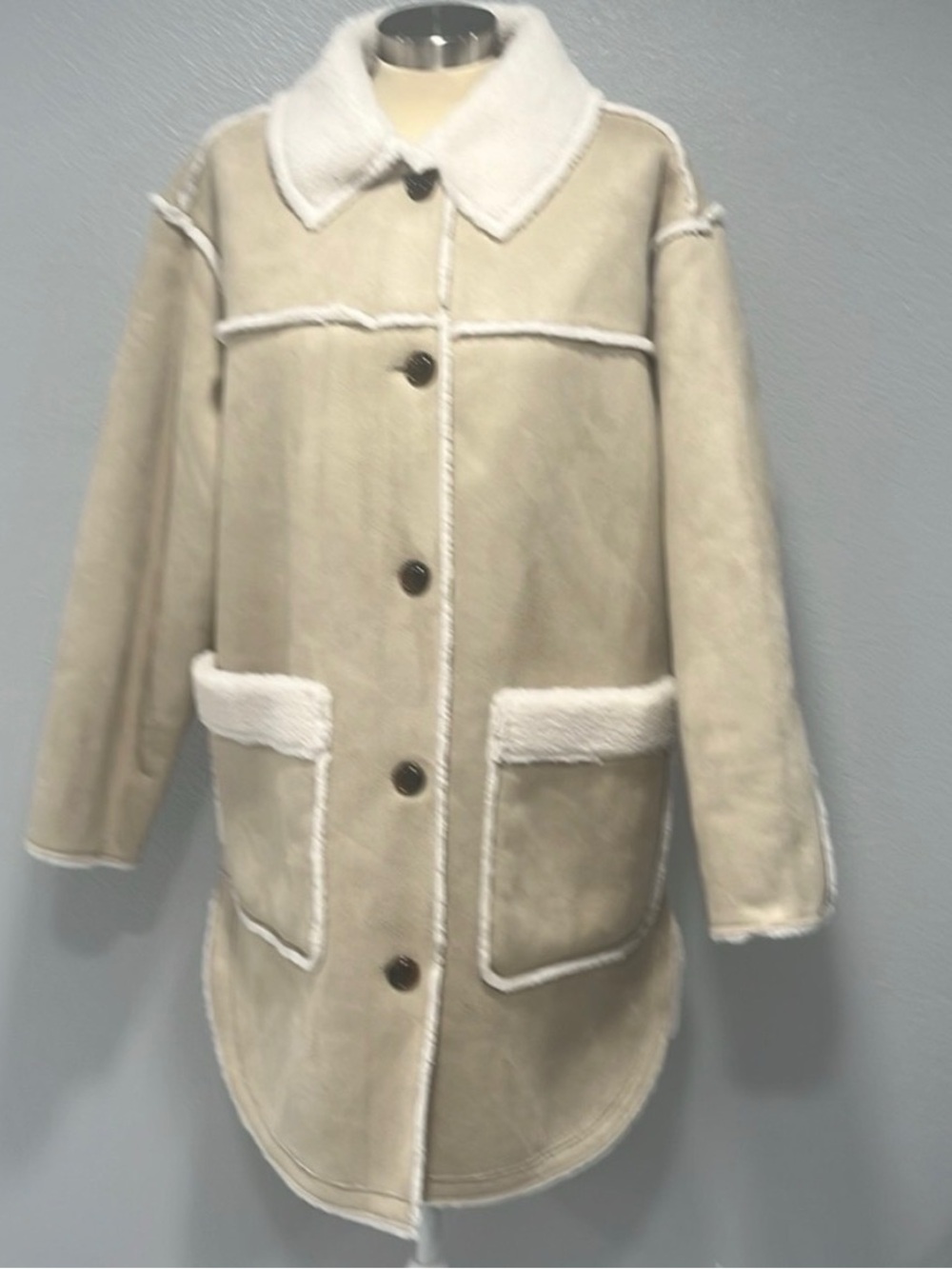 UGG TAKARA LUXEFLUFF MID JACKETa